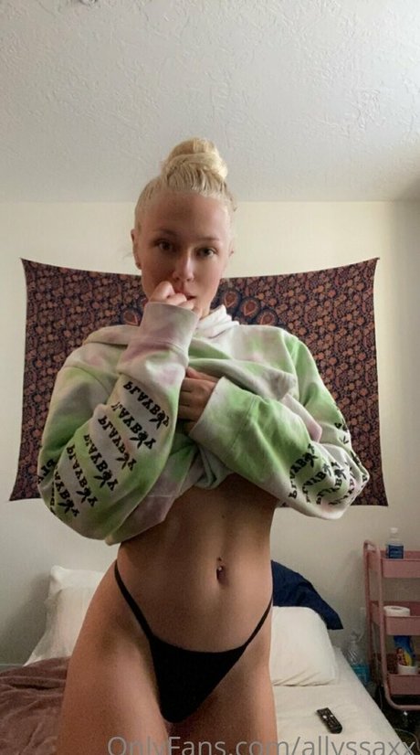 allyssaxx pornstar adult galleries