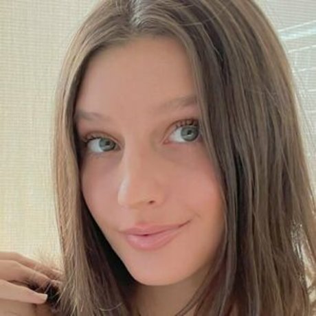 Asha Miller hot actress image