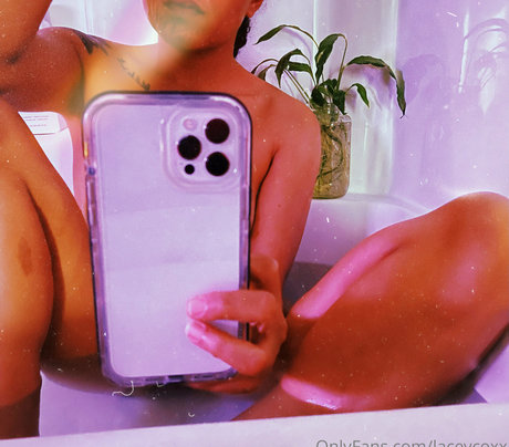 laceycoxx nudes model image