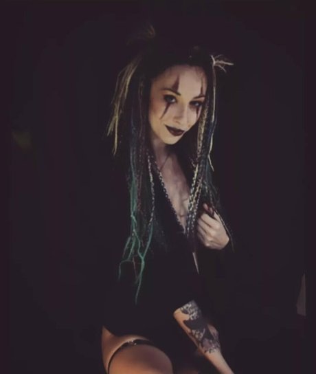 artnvenom free model picture