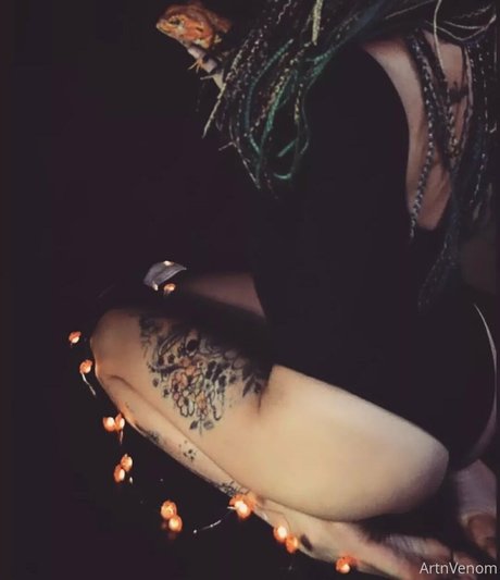 artnvenom beautiful model photo