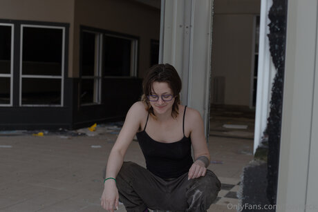 holyheck star sexy pictures