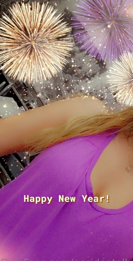 accidentallydelicious model high quality images