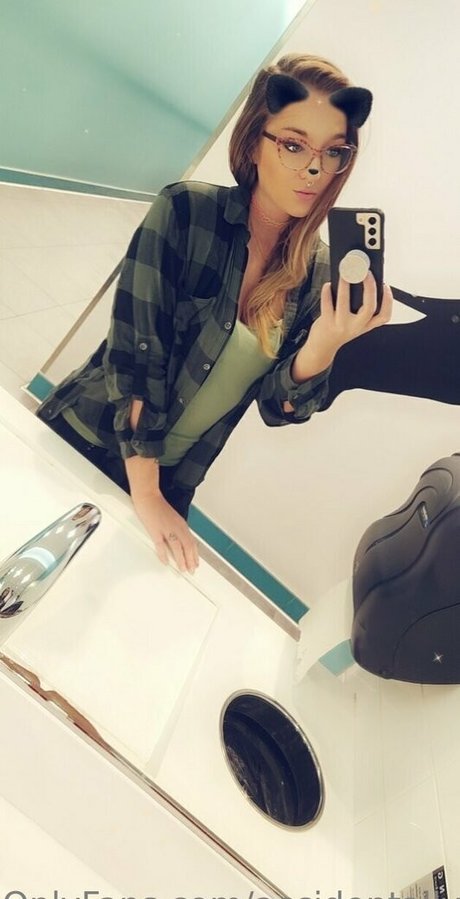 accidentallydelicious nudes pornstar pic