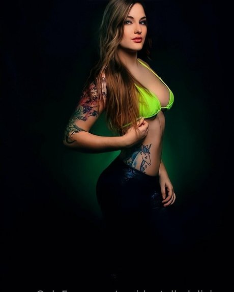 accidentallydelicious naked model gallery