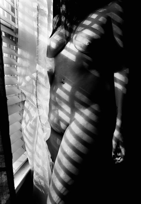 naughty wife life hd model photo