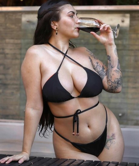 Angela Amethyst model pretty images