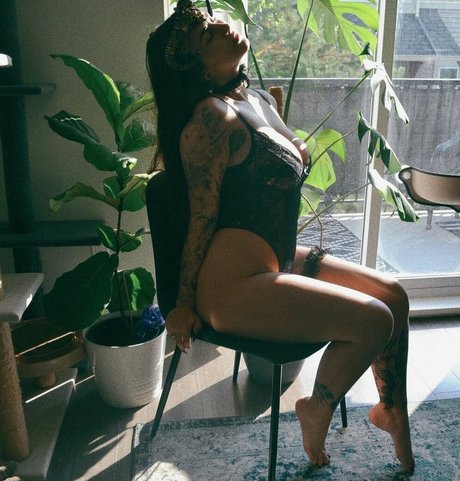 Angela Amethyst naked star gallery