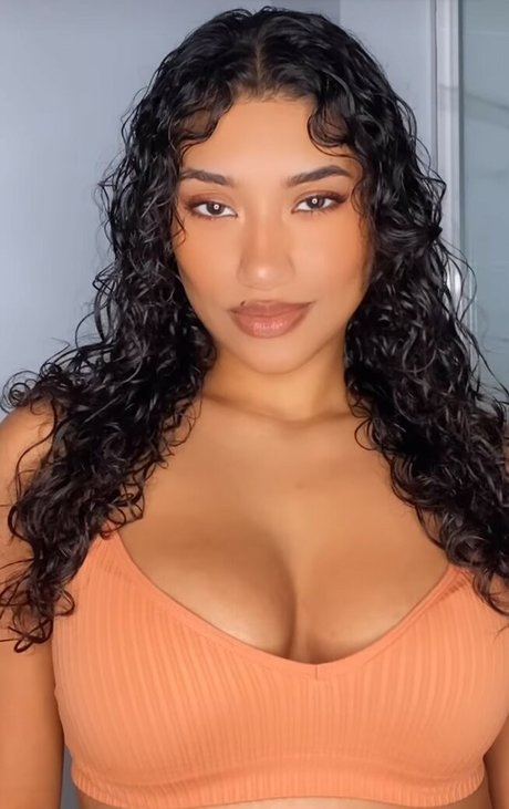 Tamia J sexy star photo