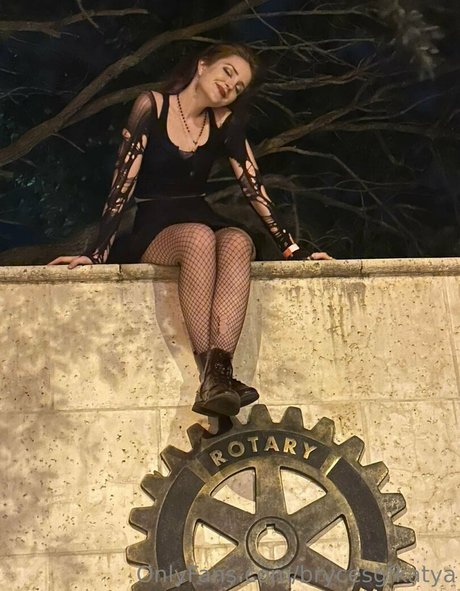 brycesgfkatya erotic pornstar image