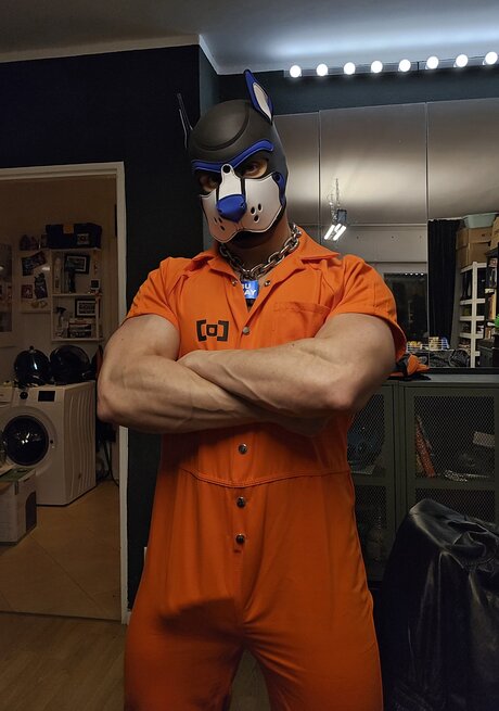 pupbuday nude model photo