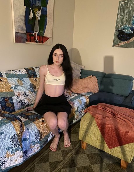 Venus Moorez model hot img