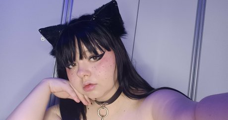 your sweet nekochan sexy actress photo