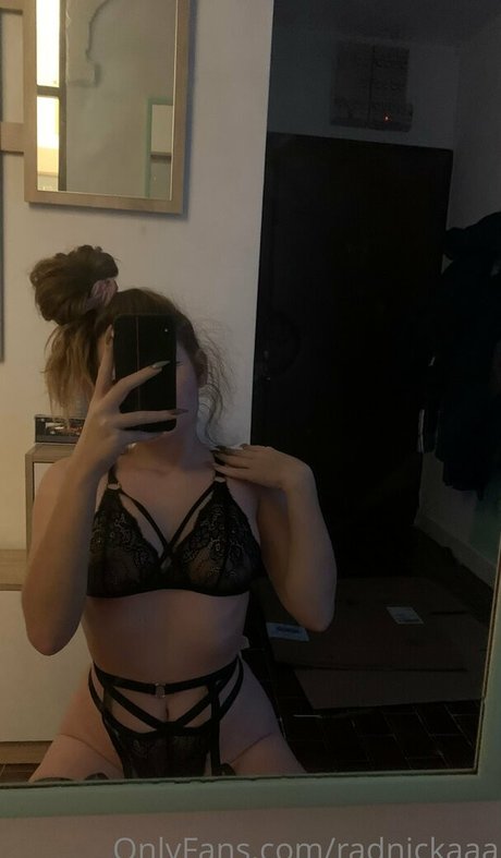 radnickaaa pornstar nudes pictures