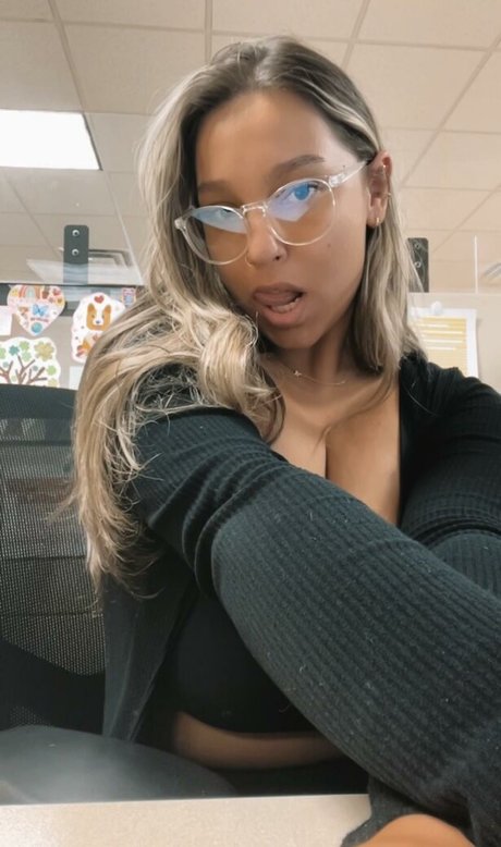 Mel Rose star hot galleries