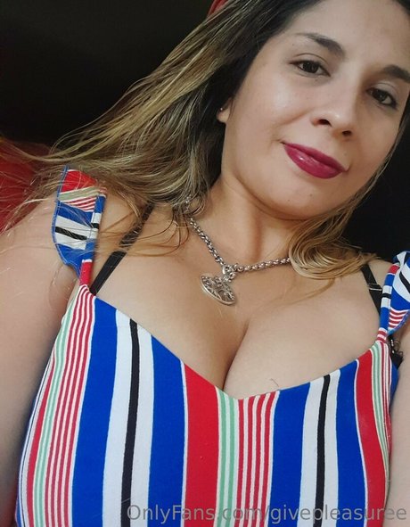 givepleasuree star beautiful pictures