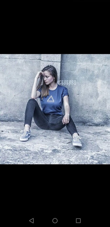 Daniela Derly star pornographic images