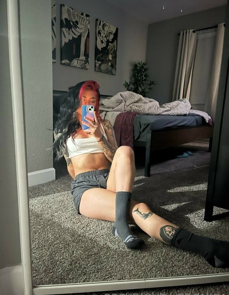 okokveronica model top picture