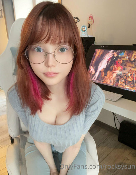 AlisaPikaPika pornographic actress photos