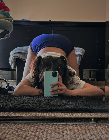 jeannnnnnn hot star photo