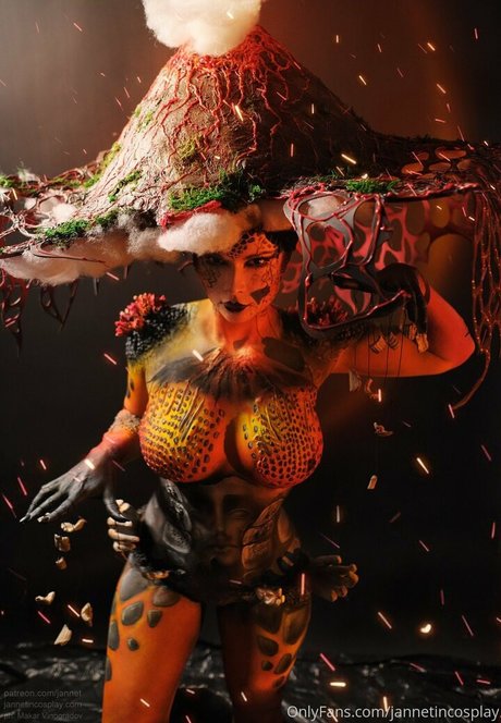 jannetincosplay hot star pic