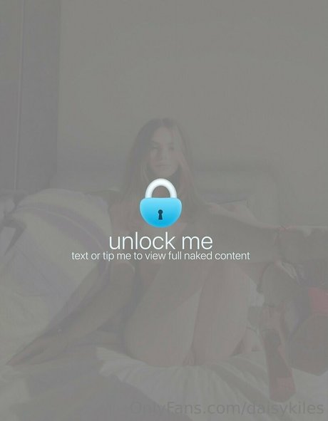 lolakinsley star beautiful pics