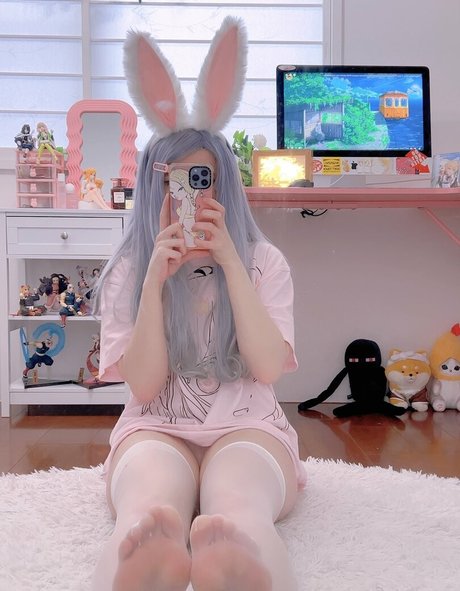 Rachel Blossom model naked image