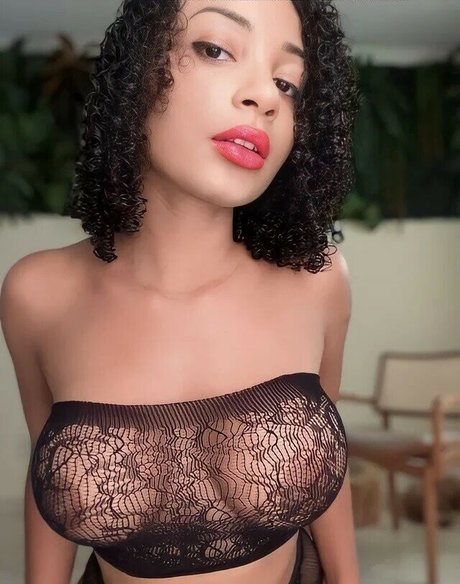 Amanda Luz star best images