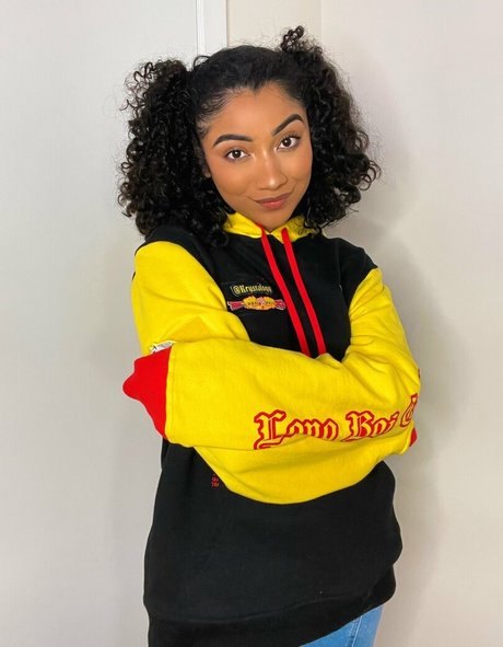 krystalogy erotic pornstar picture