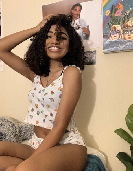 krystalogy perfect actress photos