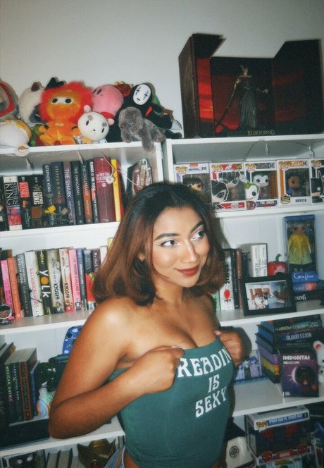 krystalogy adult star pics