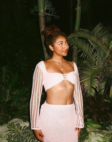 krystalogy nice actress galleries