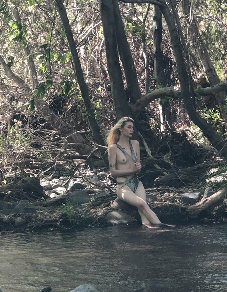 sorakat erotic actress image