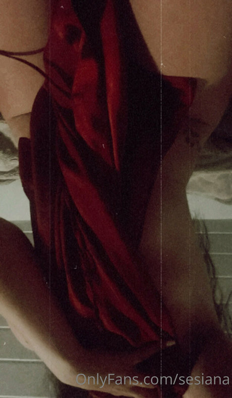 sesianafree01 hot star pics