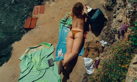 Clara Galle pretty model pictures