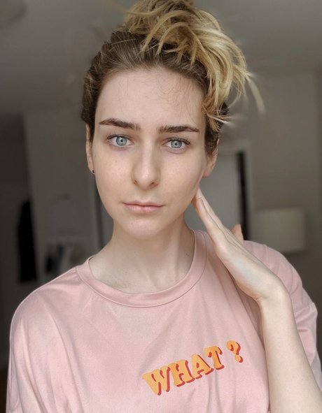 black tranny onlyfans nudes pic