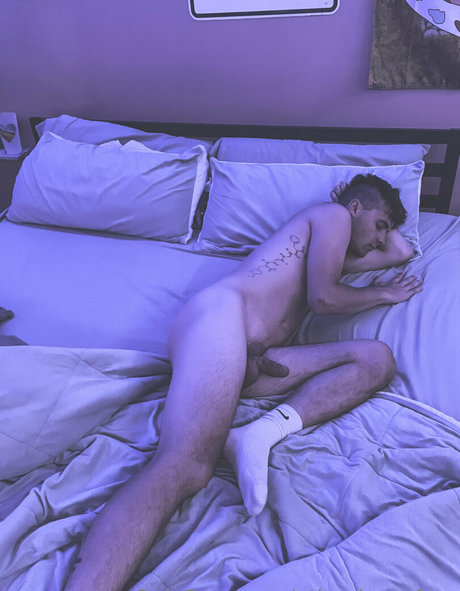 ethanlegerfree actress photo