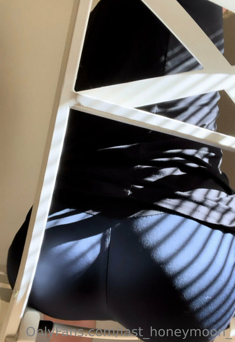 last honeymoon_ model perfect photo