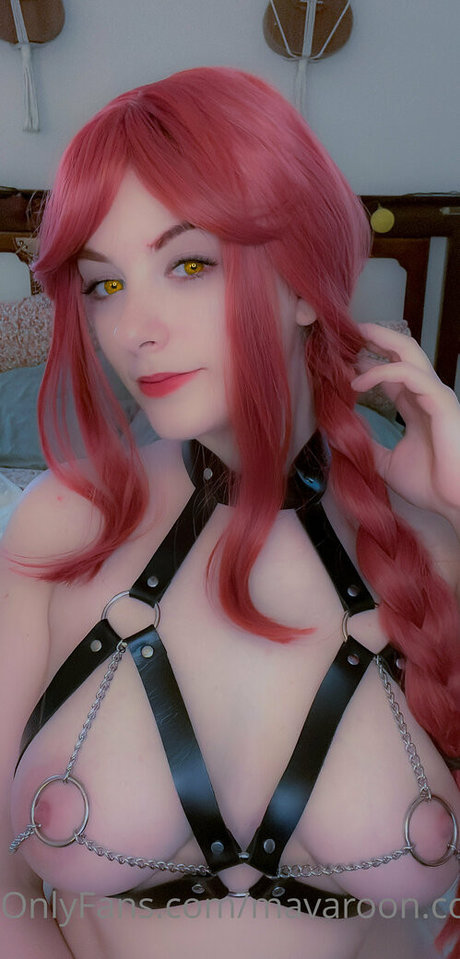 mavaroon cosplays hot pornstar photo