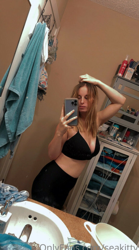 Seakitty model pretty img