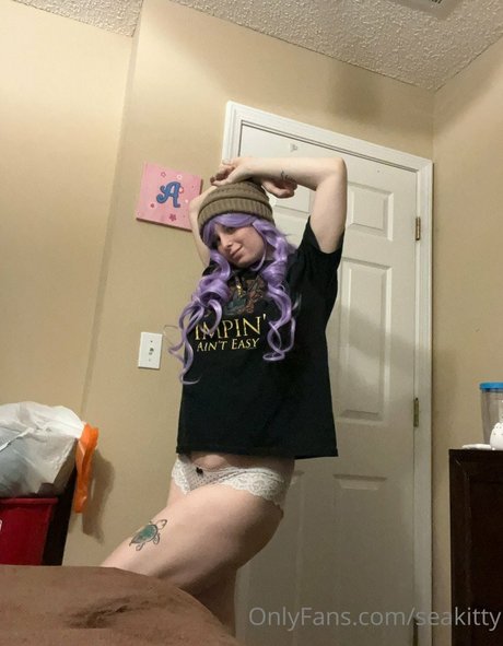 Seakitty model exclusive pic