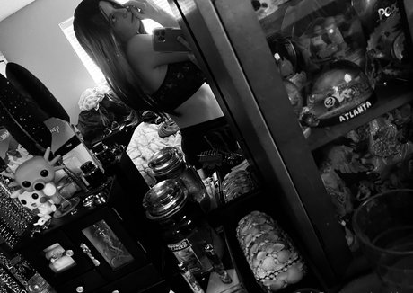 Seakitty erotic actress photo