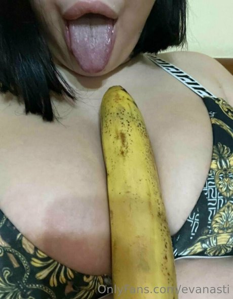 evanasti model pornographic img