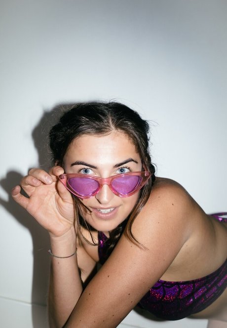 crazybritishoe model xxx pics