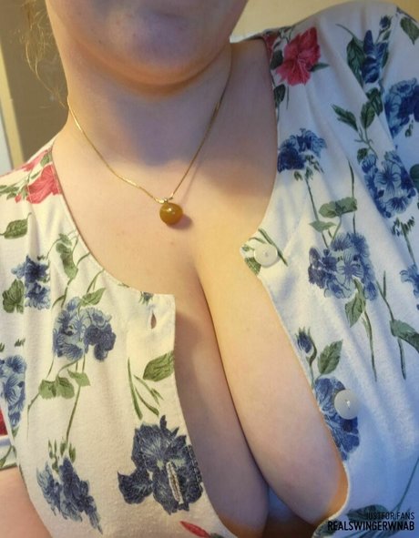 Swingerwanabe sexy model pic