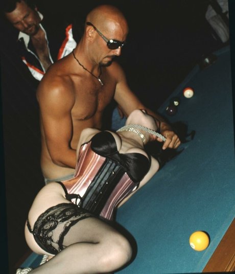 Dita Von Teese star erotic pictures