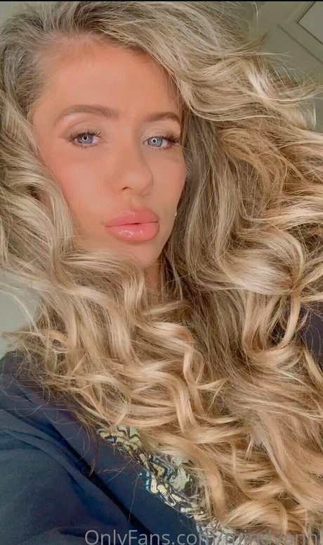 mindyann best star photo