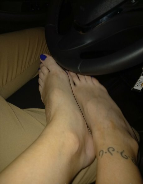 clarita feet sexy star pictures