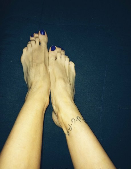 clarita feet star nudes pictures