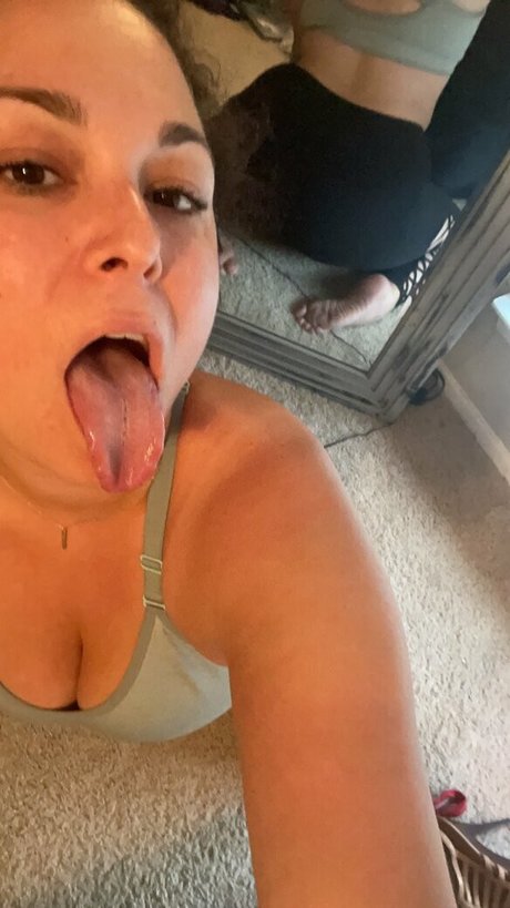 bettyplug model high quality img